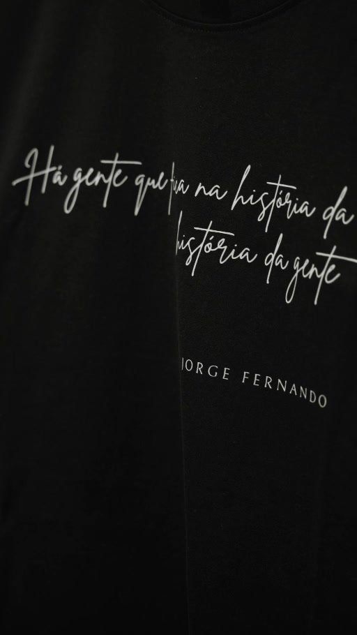 T-shirt preta Jorge Fernando